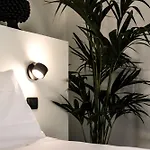 Palazzo Villelmi Bed & Breakfast 4*