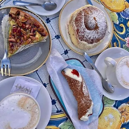 Bed and Breakfast Palazzo Villelmi