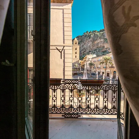 Palazzo Villelmi Bed and Breakfast