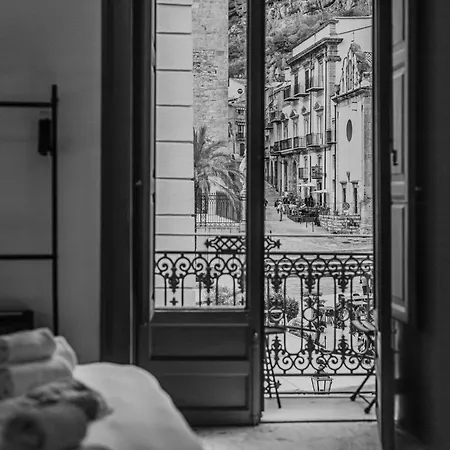 Bed and Breakfast Palazzo Villelmi Cefalù