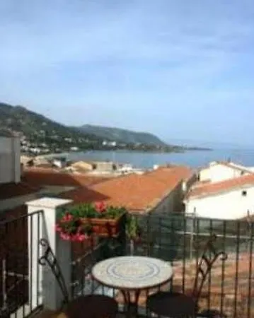 Palazzo Villelmi 4* Cefalu