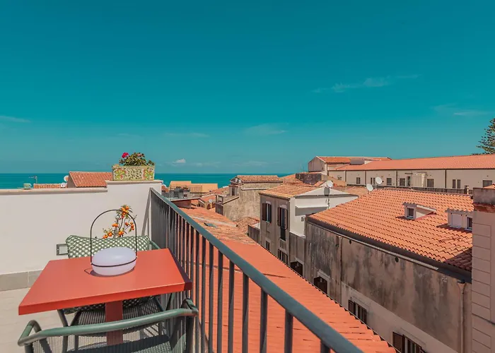 Nocleg ze śniadaniem Palazzo Villelmi Cefalù